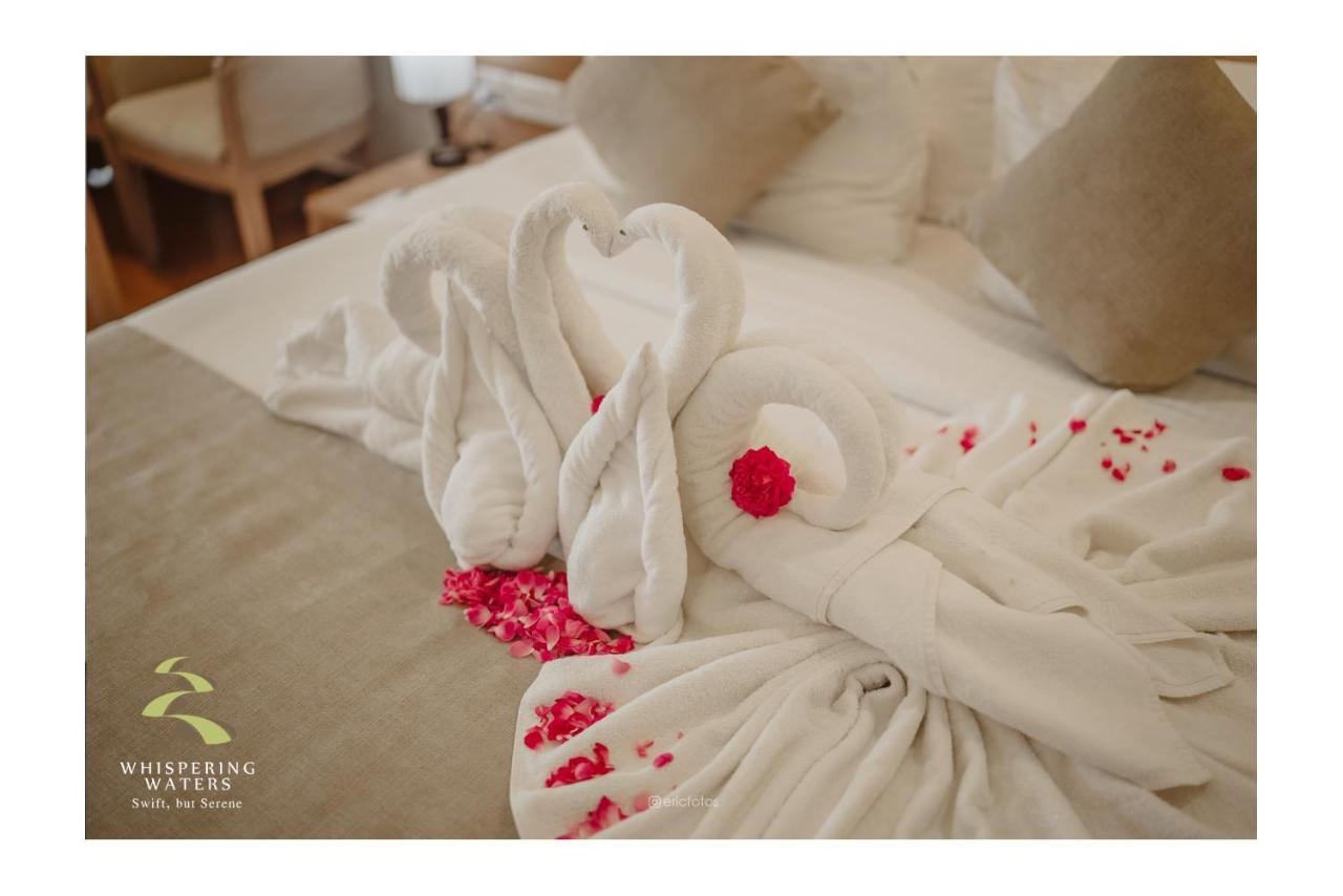 Whispering Waters Otel Malayāttūr Dış mekan fotoğraf